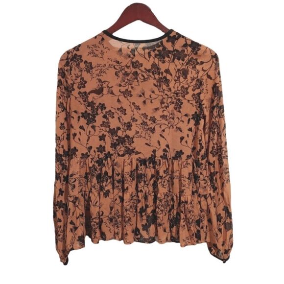 Urban Outfitters Top Size Small Floral Animal Print Bunny Rare - Picture 4 of 8